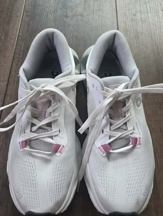 On Running Women’s Cloudflyer White with Pink Accents - Picture 9 of 9